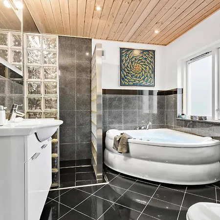 Amazing In With House Sea View